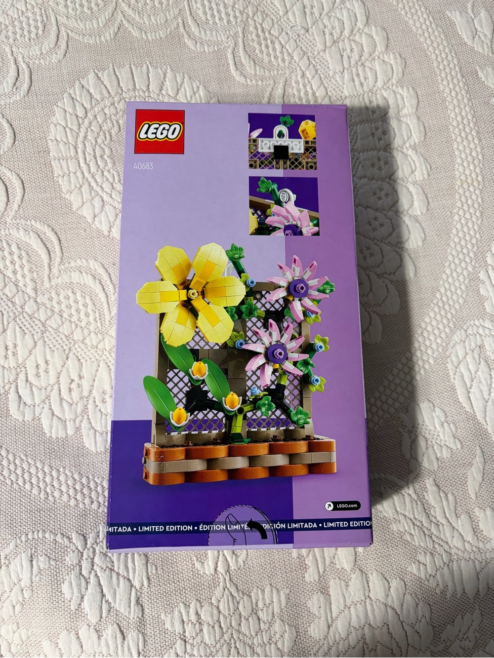 NWT LEGO Flower Trellis Display - Purple and Yellow - Picture 5 of 5